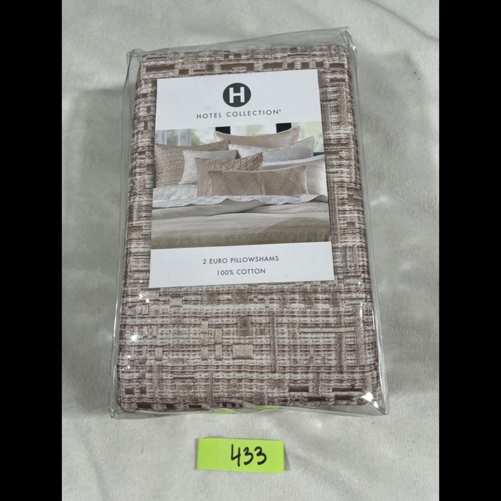 NIB $185 Hotel Collection Woodrose (2) European Sham in Rose Pink
